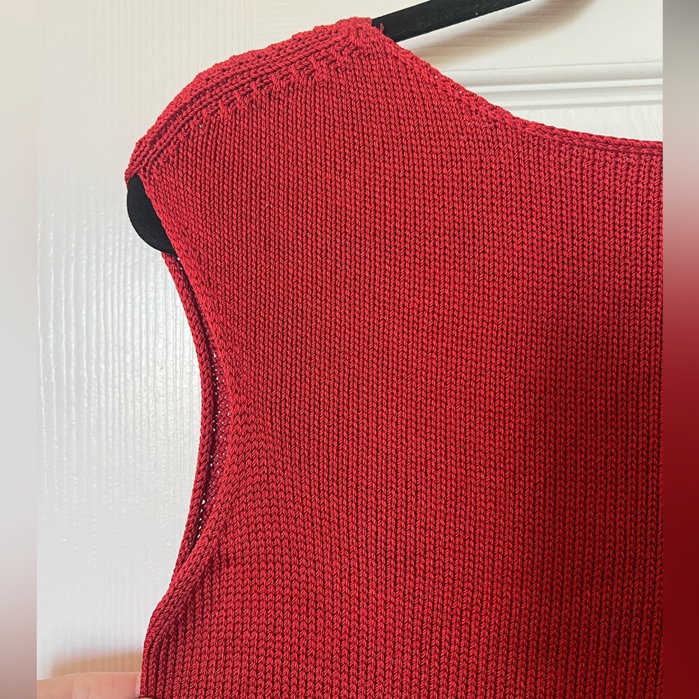 100% Silk Red Knit Top - Picture 2 of 3